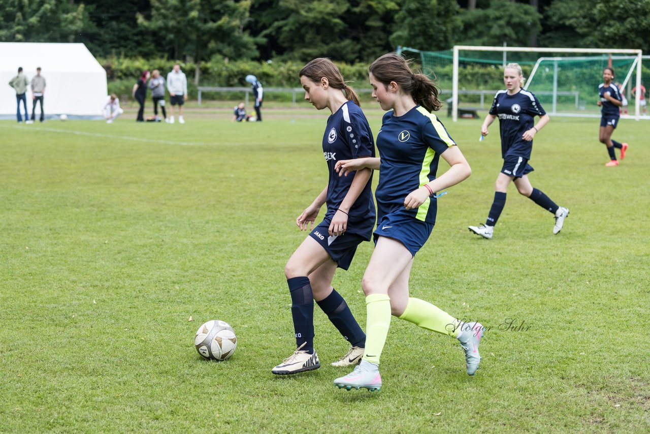 Bild 126 - Loewinnen Cup